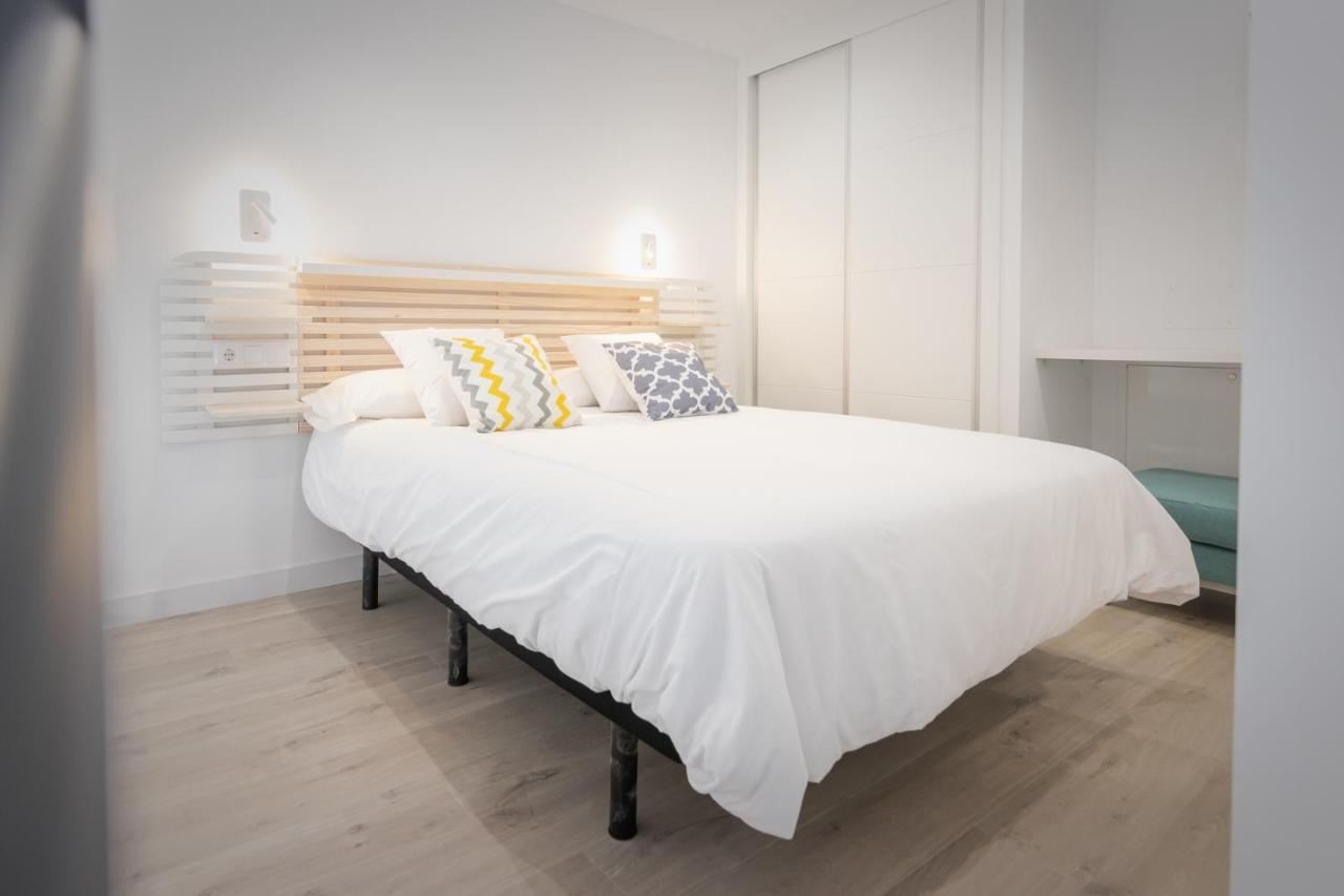Apartamentos Soria Suites Екстериор снимка