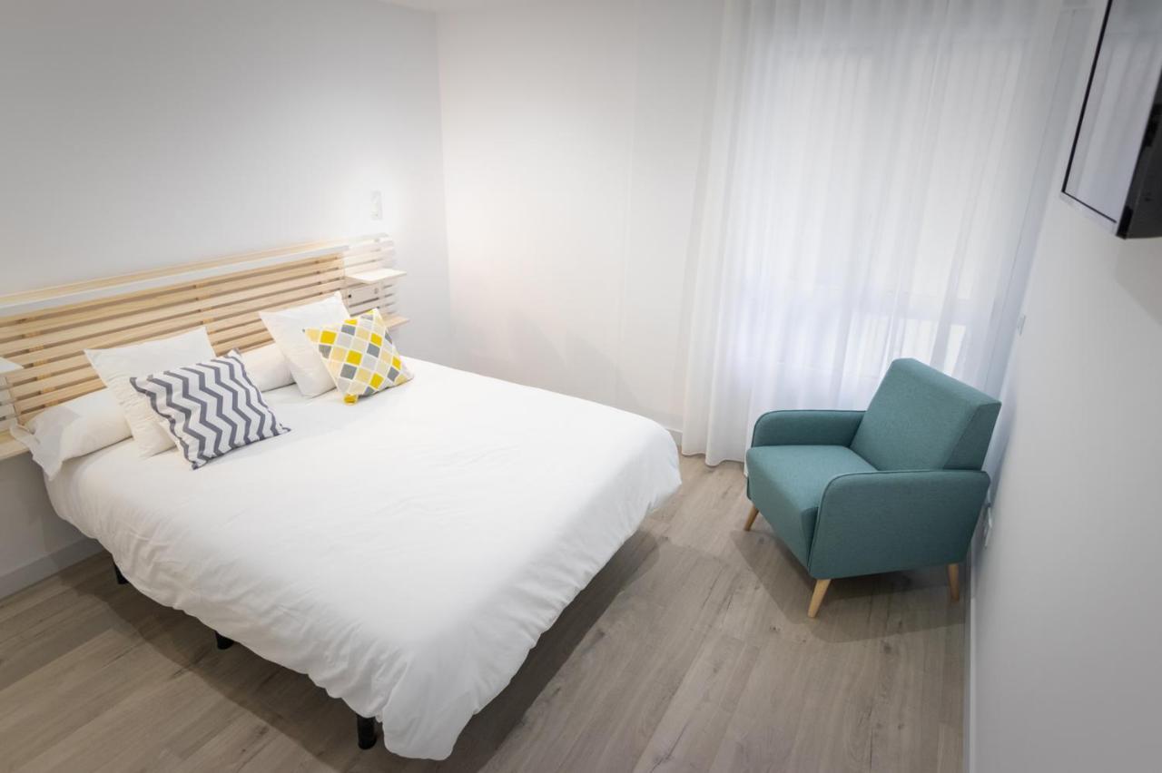 Apartamentos Soria Suites Екстериор снимка