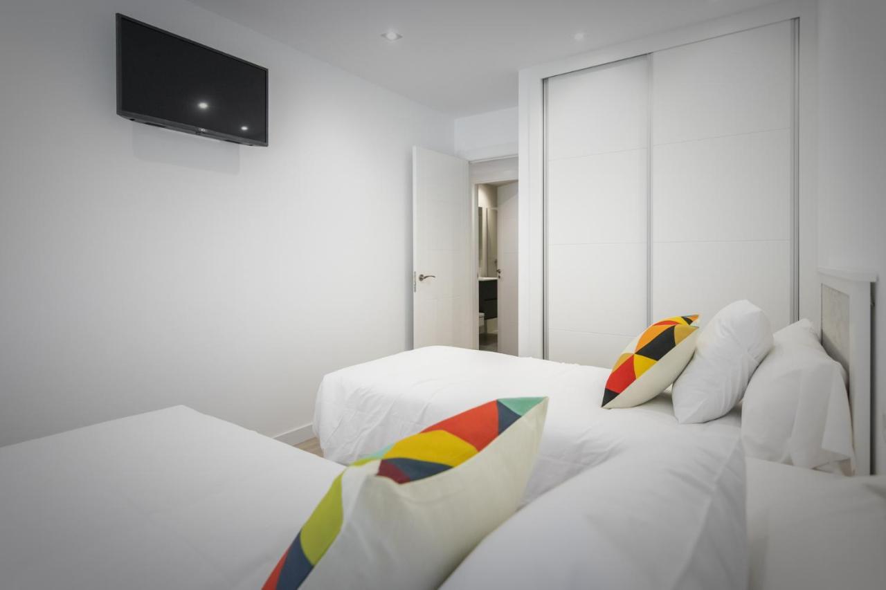 Apartamentos Soria Suites Екстериор снимка