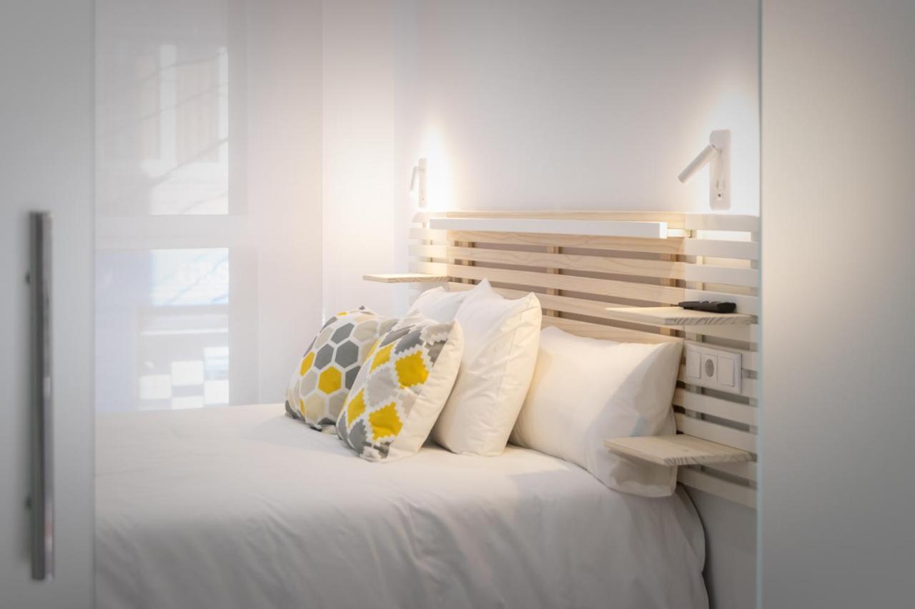Apartamentos Soria Suites Екстериор снимка